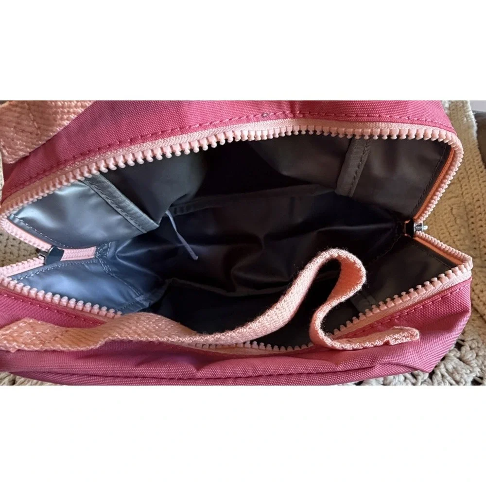 Kipling womens Lyla insulated lunch bag, Gorgeous Pink w/peach, Small US